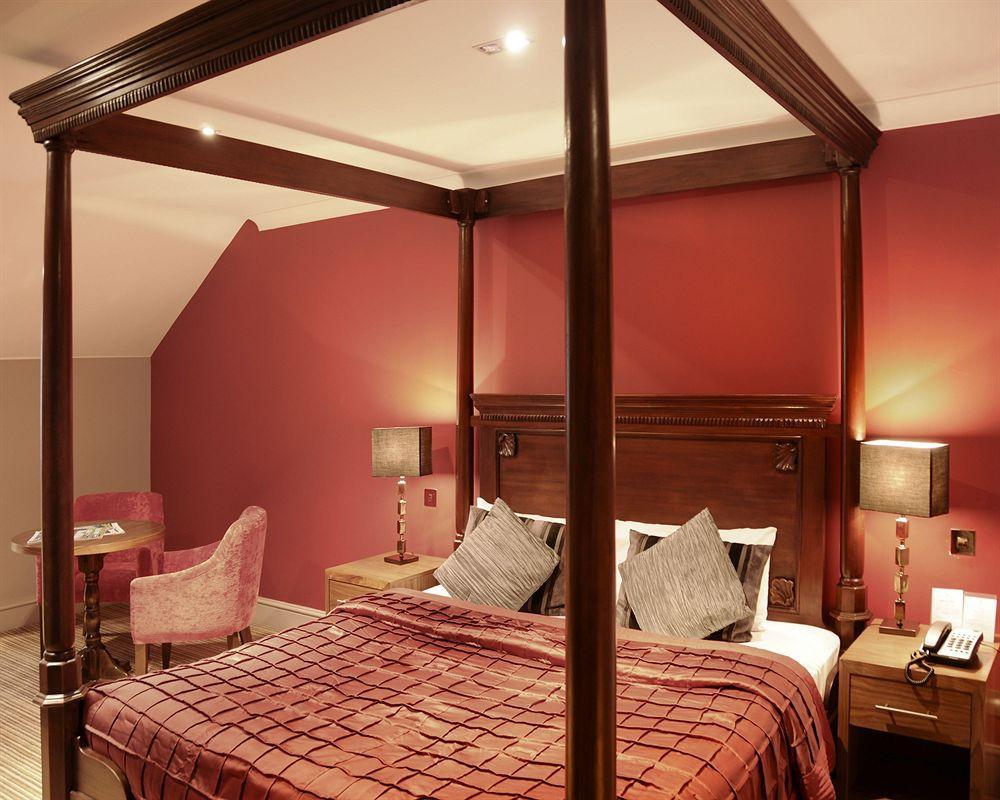 โอลด์ ธอร์นส์ แมเนอร์ โฮเต็ล กอล์ฟ แอนด์ คันทรี เอสเตท Hotel ลิปฮุค ภายนอก รูปภาพ